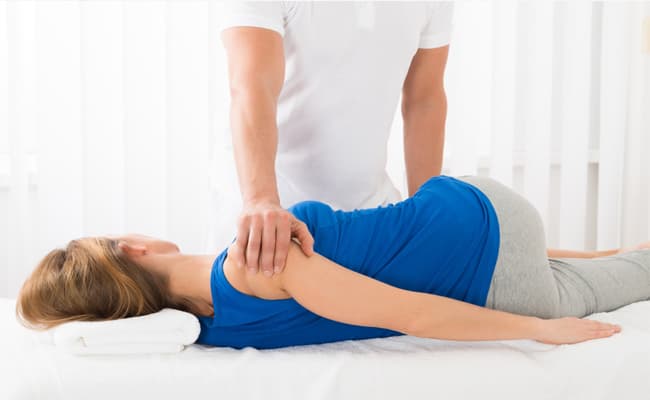 Điều trị nắn chỉnh, vật lý trị liệu