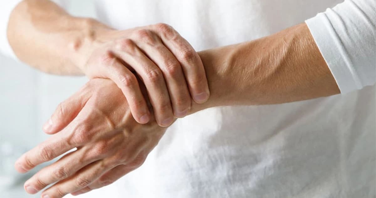 Nguyên nhân dẫn đến viêm khớp dạng thấp