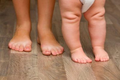 Chân cao chân thấp là gì?