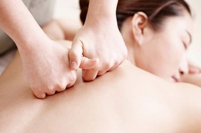 Lưu ý khi bấm huyệt đau vai gáy tại nhà  
