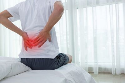 Ngủ dậy bị đau lưng