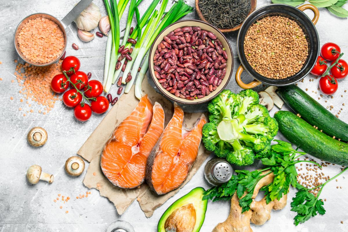 Chế độ ăn uống hỗ trợ điều trị tràn dịch khớp gối