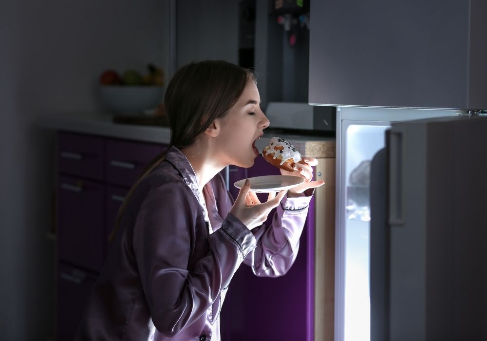 Tiếp xúc thường xuyên với không khí lạnh từ tủ lạnh: Nguyên nhân ngoai hàn hình thành hàn khí