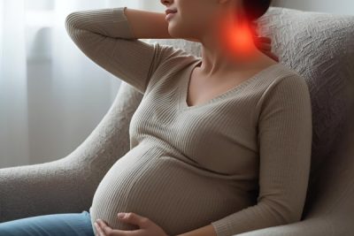 Đau cổ vai gáy kéo dài ở phụ nữ mang thai 