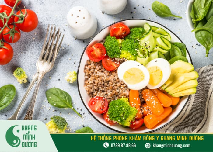 Bổ sung dinh dưỡng tăng cường sức đề kháng để chống lại nguyên nhân gây bệnh