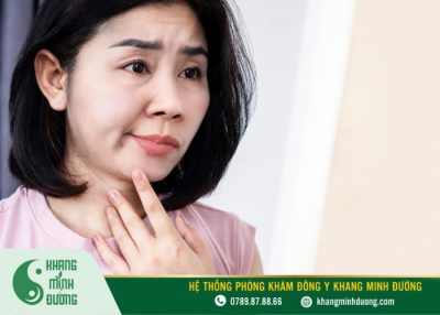 Liệt nửa mặt phải khiến mặt mất cân đối, khuôn mặt bị đơ cứng 