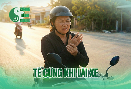 tê cứng tay khi lái xe
