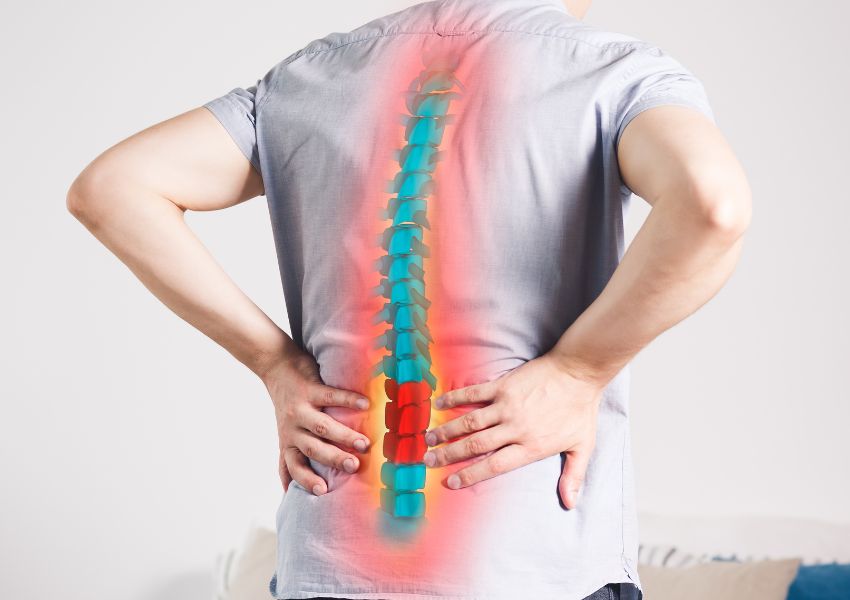 Bị Trật Khớp Lưng Phải Làm Sao?