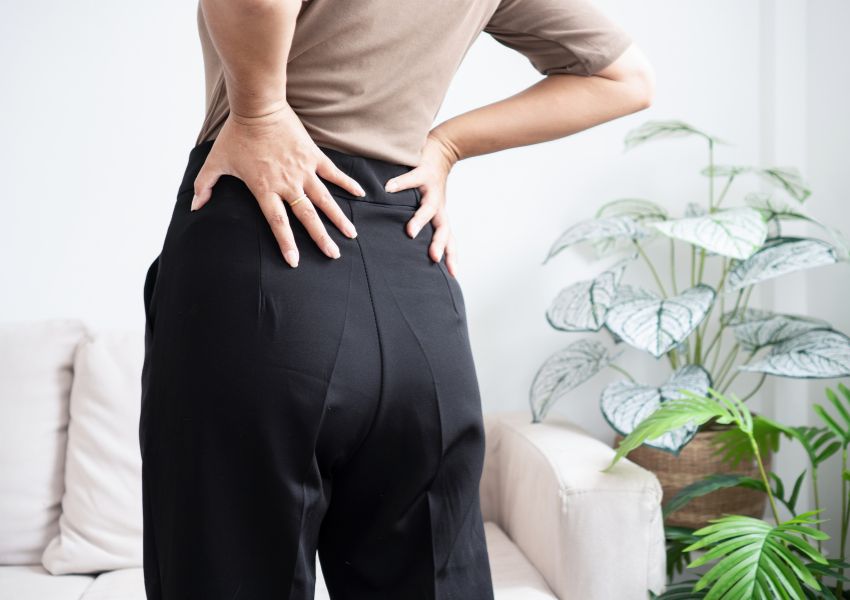 Đau thần kinh tọa có tự khỏi không hay cần điều trị?