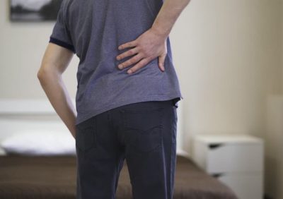 Điều gì quyết định khả năng tự hồi phục của đau thần kinh tọa?