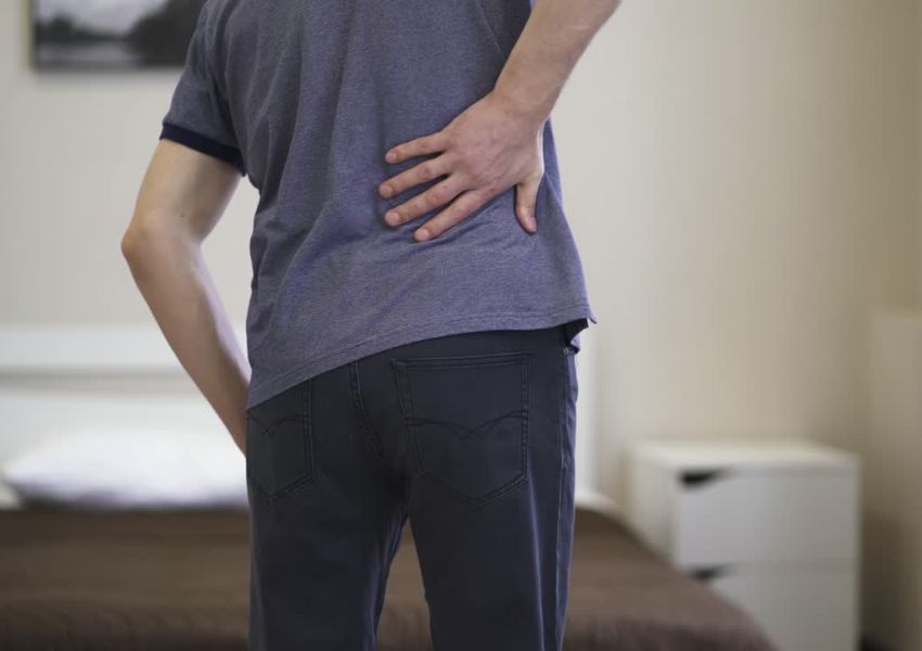 Điều gì quyết định khả năng tự hồi phục của đau thần kinh tọa?